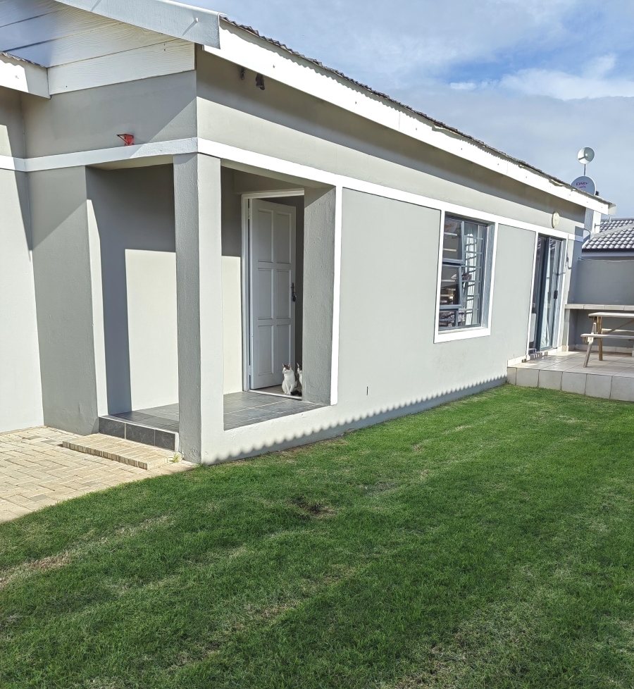 2 Bedroom Property for Sale in Fountains Estate Eastern Cape